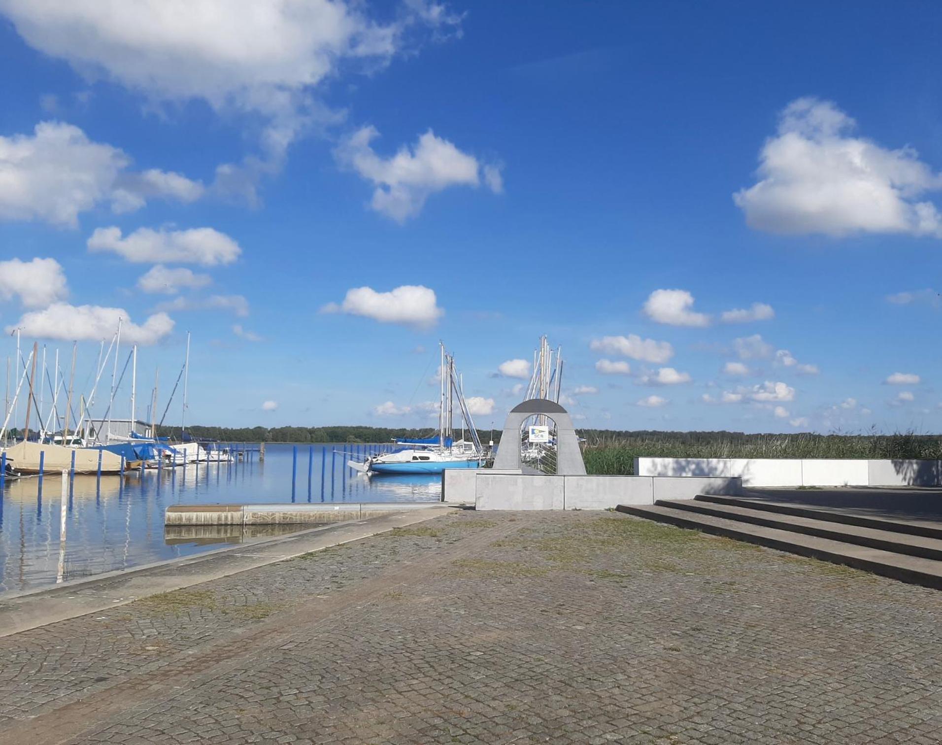 Hotel Perle Am Bodden Ribnitz-Damgarten Exterior photo